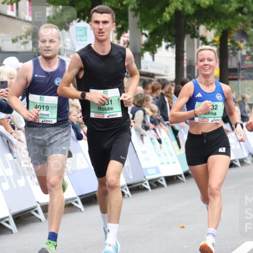 21.09.2025 - PSD Bank Halbmarathon Strokosch-Dieckow http://msf.ph/oto/8939890 21.09.2025 11:27:31 Ziel 1236, 1781, 1782, 1831, 1879, 4019 meine-sportfotos.de