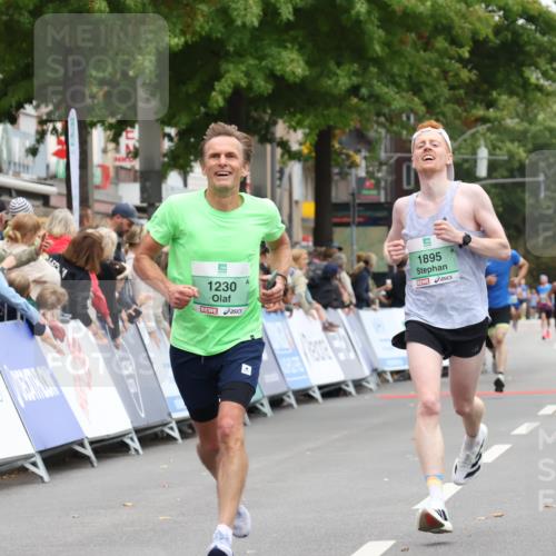 21.09.2025 - PSD Bank Halbmarathon Strokosch-Dieckow http://msf.ph/oto/8939917 21.09.2025 11:27:43 Ziel 1230, 1874, 1895, 1949, 1953 meine-sportfotos.de