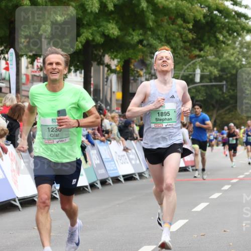 21.09.2025 - PSD Bank Halbmarathon Strokosch-Dieckow http://msf.ph/oto/8939918 21.09.2025 11:27:44 Ziel 1230, 1874, 1895, 1949, 1953 meine-sportfotos.de