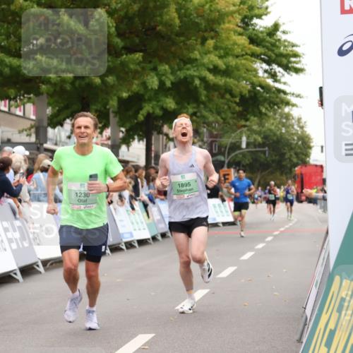 21.09.2025 - PSD Bank Halbmarathon Strokosch-Dieckow http://msf.ph/oto/8939919 21.09.2025 11:27:44 Ziel 1230, 1874, 1895, 1949, 1953 meine-sportfotos.de