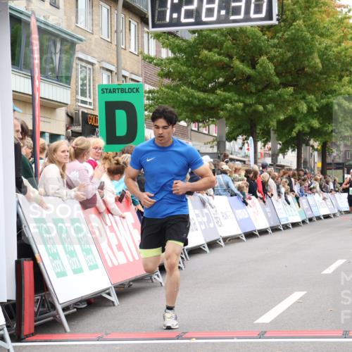 21.09.2025 - PSD Bank Halbmarathon Strokosch-Dieckow http://msf.ph/oto/8939930 21.09.2025 11:27:54 Ziel 1783 meine-sportfotos.de
