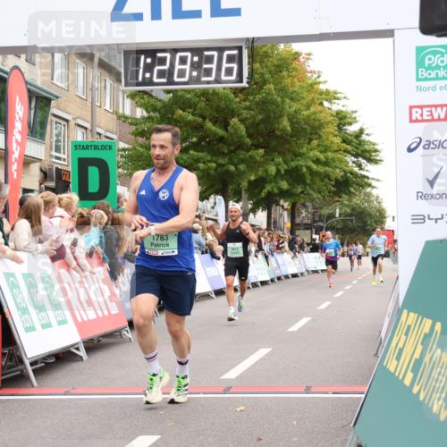 21.09.2025 - PSD Bank Halbmarathon Strokosch-Dieckow http://msf.ph/oto/8939936 21.09.2025 11:27:59 Ziel 1018, 1783, 1873, 2266 meine-sportfotos.de