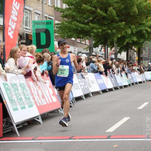 21.09.2025 - PSD Bank Halbmarathon Strokosch-Dieckow http://msf.ph/oto/8939946 21.09.2025 11:28:07 Ziel 1018, 1873, 1927, 2266 meine-sportfotos.de