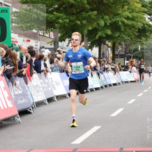 21.09.2025 - PSD Bank Halbmarathon Strokosch-Dieckow http://msf.ph/oto/8939956 21.09.2025 11:28:20 Ziel 1324, 1872 meine-sportfotos.de