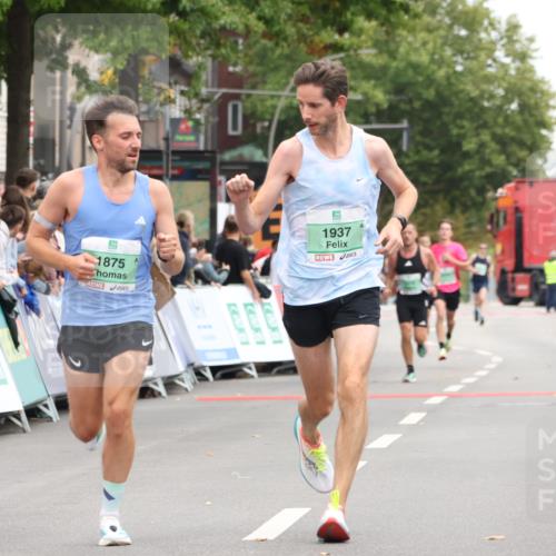 21.09.2025 - PSD Bank Halbmarathon Strokosch-Dieckow http://msf.ph/oto/8939969 21.09.2025 11:28:37 Ziel 1867, 1875, 1937 meine-sportfotos.de