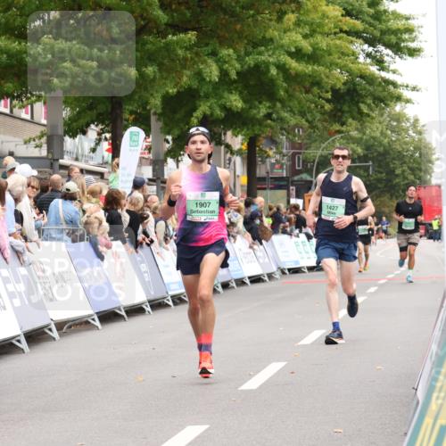 21.09.2025 - PSD Bank Halbmarathon Strokosch-Dieckow http://msf.ph/oto/8939998 21.09.2025 11:29:00 Ziel 1427, 1889, 1907, 1909, 2092 meine-sportfotos.de