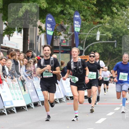 21.09.2025 - PSD Bank Halbmarathon Strokosch-Dieckow http://msf.ph/oto/8940020 21.09.2025 11:29:25 Ziel 3898 meine-sportfotos.de