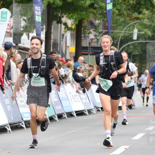 21.09.2025 - PSD Bank Halbmarathon Strokosch-Dieckow http://msf.ph/oto/8940022 21.09.2025 11:29:26 Ziel 1472, 2955, 3898 meine-sportfotos.de