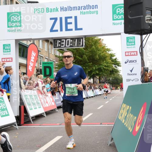 21.09.2025 - PSD Bank Halbmarathon Strokosch-Dieckow http://msf.ph/oto/8940038 21.09.2025 11:29:34 Ziel 1437, 1472, 1525, 1773, 1854, 2955, 3898 meine-sportfotos.de