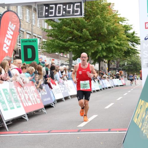 21.09.2025 - PSD Bank Halbmarathon Strokosch-Dieckow http://msf.ph/oto/8940069 21.09.2025 11:30:08 Ziel 1463, 1939 meine-sportfotos.de