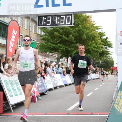 21.09.2025 - PSD Bank Halbmarathon Strokosch-Dieckow http://msf.ph/oto/8940111 21.09.2025 11:30:53 Ziel 1066, 1689, 1850, 2022, 2121 meine-sportfotos.de