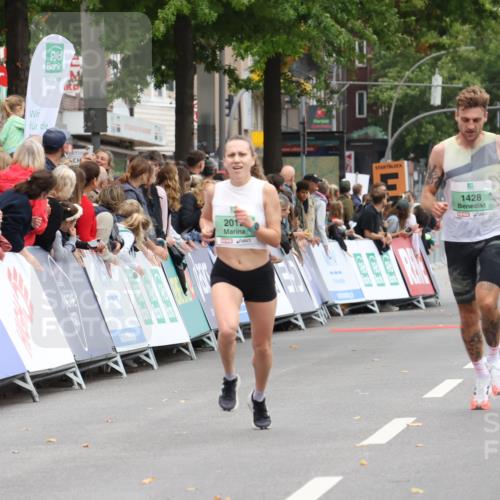 21.09.2025 - PSD Bank Halbmarathon Strokosch-Dieckow http://msf.ph/oto/8940120 21.09.2025 11:31:02 Ziel 1428, 1689, 1919, 2012 meine-sportfotos.de