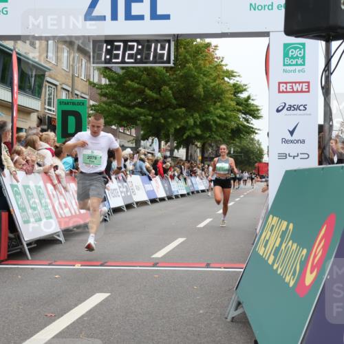 21.09.2025 - PSD Bank Halbmarathon Strokosch-Dieckow http://msf.ph/oto/8940155 21.09.2025 11:31:38 Ziel 2061, 2076 meine-sportfotos.de