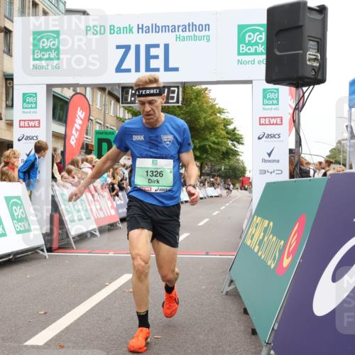 21.09.2025 - PSD Bank Halbmarathon Strokosch-Dieckow http://msf.ph/oto/8940199 21.09.2025 11:32:06 Ziel 1052, 1167, 1326, 1852, 2109 meine-sportfotos.de
