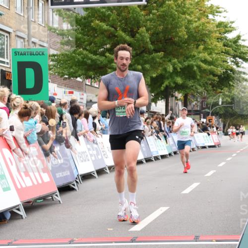 21.09.2025 - PSD Bank Halbmarathon Strokosch-Dieckow http://msf.ph/oto/8940207 21.09.2025 11:32:18 Ziel 2005, 3572 meine-sportfotos.de