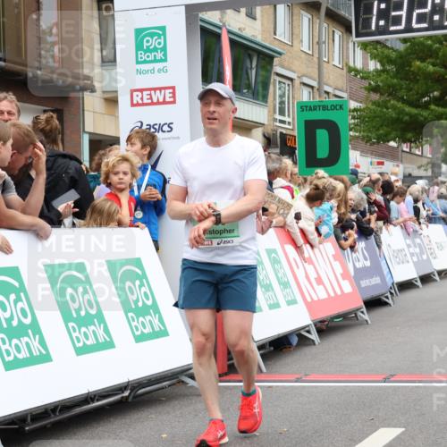 21.09.2025 - PSD Bank Halbmarathon Strokosch-Dieckow http://msf.ph/oto/8940214 21.09.2025 11:32:23 Ziel 2005, 3572 meine-sportfotos.de
