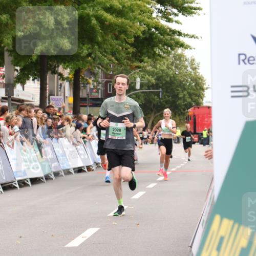 21.09.2025 - PSD Bank Halbmarathon Strokosch-Dieckow http://msf.ph/oto/8940216 21.09.2025 11:32:30 Ziel 2028, 3929 meine-sportfotos.de