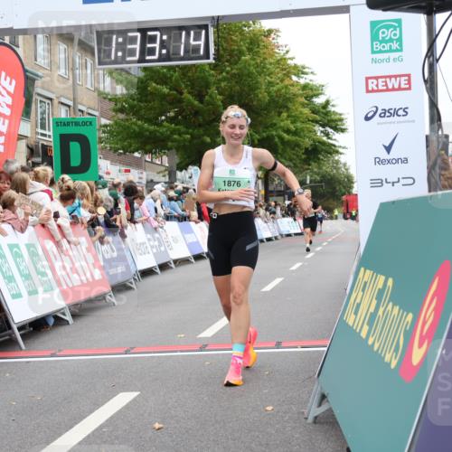 21.09.2025 - PSD Bank Halbmarathon Strokosch-Dieckow http://msf.ph/oto/8940231 21.09.2025 11:32:37 Ziel 1251, 1876, 1900, 2028, 3929 meine-sportfotos.de