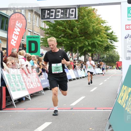 21.09.2025 - PSD Bank Halbmarathon Strokosch-Dieckow http://msf.ph/oto/8940237 21.09.2025 11:32:42 Ziel 1251, 1876, 1900, 2090, 3929 meine-sportfotos.de