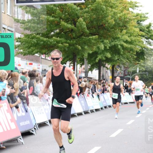 21.09.2025 - PSD Bank Halbmarathon Strokosch-Dieckow http://msf.ph/oto/8940255 21.09.2025 11:33:07 Ziel 1180, 1805, 1822, 1869 meine-sportfotos.de