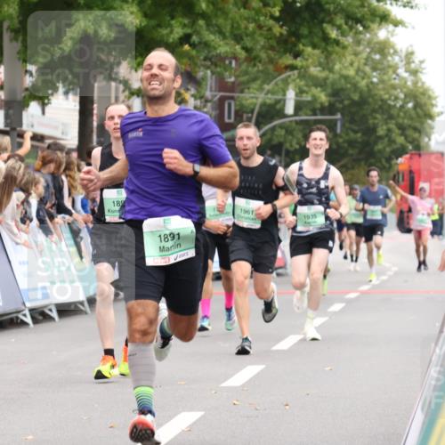 21.09.2025 - PSD Bank Halbmarathon Strokosch-Dieckow http://msf.ph/oto/8940265 21.09.2025 11:33:13 Ziel 1180, 1805, 1869, 1891, 1897, 1935, 1961 meine-sportfotos.de