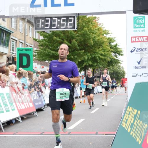21.09.2025 - PSD Bank Halbmarathon Strokosch-Dieckow http://msf.ph/oto/8940270 21.09.2025 11:33:15 Ziel 1180, 1344, 1805, 1869, 1883, 1891, 1897, 1935, 1961 meine-sportfotos.de