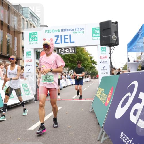 21.09.2025 - PSD Bank Halbmarathon Strokosch-Dieckow http://msf.ph/oto/8940292 21.09.2025 11:33:29 Ziel 1001, 1438, 1533, 1933, 2001, 2126, 4000, 4064 meine-sportfotos.de