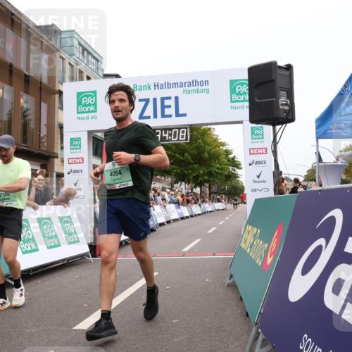 21.09.2025 - PSD Bank Halbmarathon Strokosch-Dieckow http://msf.ph/oto/8940298 21.09.2025 11:33:31 Ziel 1001, 1438, 1933, 2126, 4000, 4064 meine-sportfotos.de