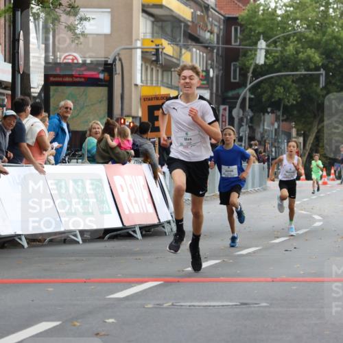 21.09.2025 - PSD Bank Halbmarathon Strokosch-Dieckow http://msf.ph/oto/8940299 21.09.2025 10:25:13 Ziel 310, 359, 378 meine-sportfotos.de
