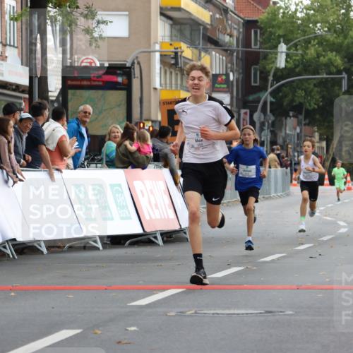 21.09.2025 - PSD Bank Halbmarathon Strokosch-Dieckow http://msf.ph/oto/8940305 21.09.2025 10:25:13 Ziel 310, 359, 378 meine-sportfotos.de