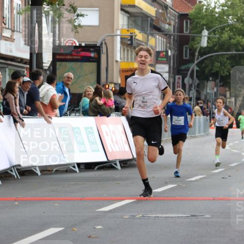 21.09.2025 - PSD Bank Halbmarathon Strokosch-Dieckow http://msf.ph/oto/8940307 21.09.2025 10:25:13 Ziel 310, 359, 378 meine-sportfotos.de