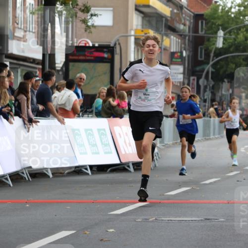 21.09.2025 - PSD Bank Halbmarathon Strokosch-Dieckow http://msf.ph/oto/8940319 21.09.2025 10:25:14 Ziel 310, 359, 378 meine-sportfotos.de