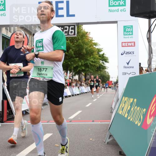 21.09.2025 - PSD Bank Halbmarathon Strokosch-Dieckow http://msf.ph/oto/8940330 21.09.2025 11:33:49 Ziel 1577, 1855, 1915, 1990, 2014, 2068 meine-sportfotos.de