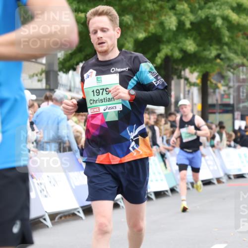 21.09.2025 - PSD Bank Halbmarathon Strokosch-Dieckow http://msf.ph/oto/8940352 21.09.2025 11:34:03 Ziel 1979, 2018, 2082, 3907 meine-sportfotos.de