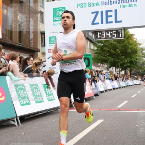 21.09.2025 - PSD Bank Halbmarathon Strokosch-Dieckow http://msf.ph/oto/8940376 21.09.2025 11:34:21 Ziel 1313 meine-sportfotos.de