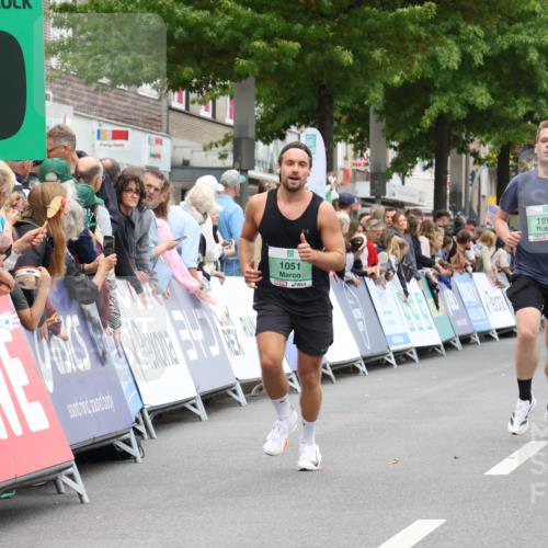 21.09.2025 - PSD Bank Halbmarathon Strokosch-Dieckow http://msf.ph/oto/8940416 21.09.2025 11:34:50 Ziel 1051, 1870, 1898 meine-sportfotos.de
