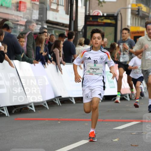 21.09.2025 - PSD Bank Halbmarathon Strokosch-Dieckow http://msf.ph/oto/8940517 21.09.2025 10:25:54 Ziel 112, 115, 118, 162, 232, 248, 302, 349, 421, 444 meine-sportfotos.de