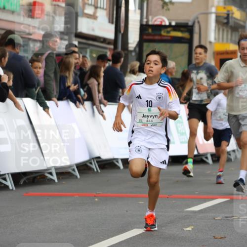 21.09.2025 - PSD Bank Halbmarathon Strokosch-Dieckow http://msf.ph/oto/8940520 21.09.2025 10:25:54 Ziel 112, 115, 118, 162, 232, 248, 302, 349, 421, 444 meine-sportfotos.de