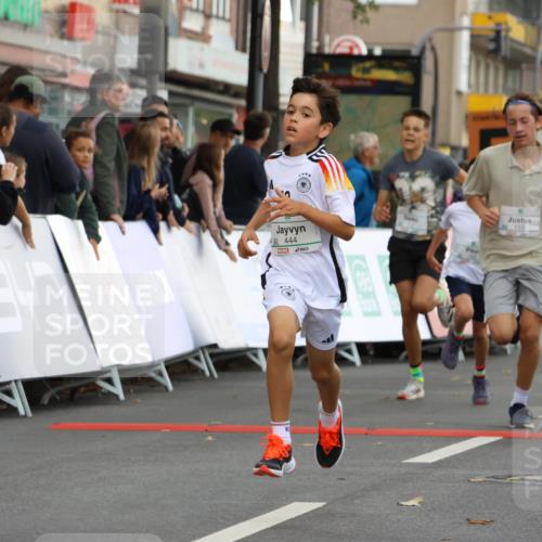 21.09.2025 - PSD Bank Halbmarathon Strokosch-Dieckow http://msf.ph/oto/8940525 21.09.2025 10:25:55 Ziel 112, 115, 118, 162, 232, 248, 302, 349, 421, 444, 450 meine-sportfotos.de