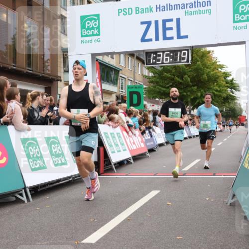 21.09.2025 - PSD Bank Halbmarathon Strokosch-Dieckow http://msf.ph/oto/8940526 21.09.2025 11:35:42 Ziel 1705, 2000, 2050 meine-sportfotos.de