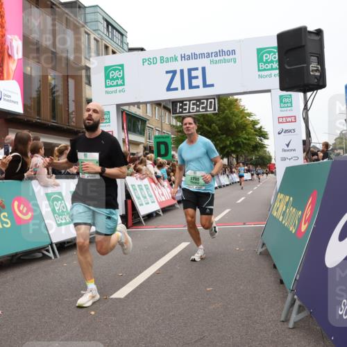 21.09.2025 - PSD Bank Halbmarathon Strokosch-Dieckow http://msf.ph/oto/8940531 21.09.2025 11:35:43 Ziel 1705, 2000, 2050 meine-sportfotos.de