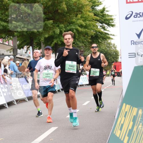 21.09.2025 - PSD Bank Halbmarathon Strokosch-Dieckow http://msf.ph/oto/8940594 21.09.2025 11:36:06 Ziel 1426, 1922, 1952, 1971, 2033, 2051, 2110 meine-sportfotos.de
