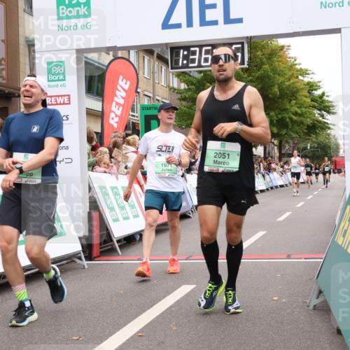21.09.2025 - PSD Bank Halbmarathon Strokosch-Dieckow http://msf.ph/oto/8940607 21.09.2025 11:36:09 Ziel 1426, 1952, 1971, 2033, 2051 meine-sportfotos.de