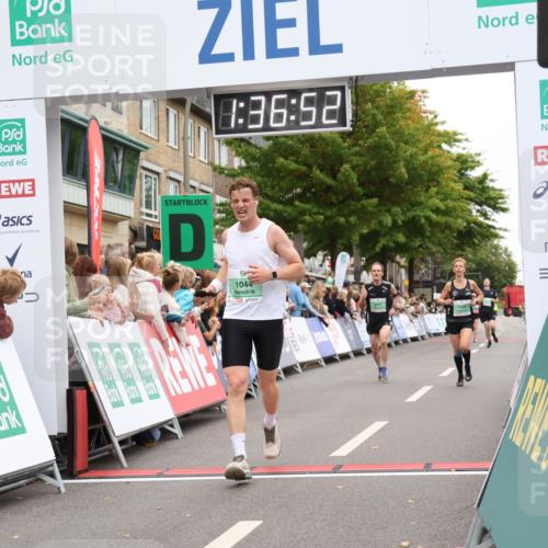 21.09.2025 - PSD Bank Halbmarathon Strokosch-Dieckow http://msf.ph/oto/8940619 21.09.2025 11:36:15 Ziel 1044, 1060, 1971, 2023, 2033, 2051 meine-sportfotos.de