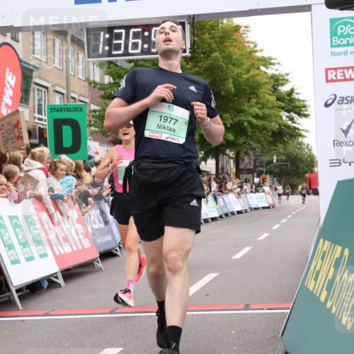 21.09.2025 - PSD Bank Halbmarathon Strokosch-Dieckow http://msf.ph/oto/8940640 21.09.2025 11:36:22 Ziel 1044, 1060, 1977, 2023, 2048, 2128 meine-sportfotos.de