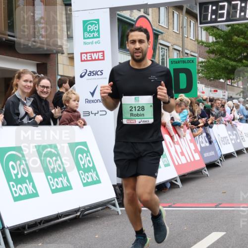 21.09.2025 - PSD Bank Halbmarathon Strokosch-Dieckow http://msf.ph/oto/8940646 21.09.2025 11:36:24 Ziel 1060, 1977, 2023, 2048, 2128 meine-sportfotos.de