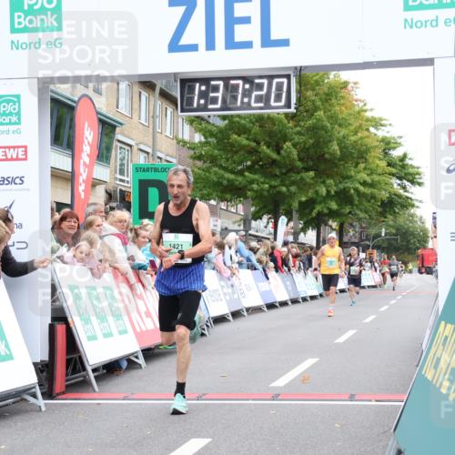 21.09.2025 - PSD Bank Halbmarathon Strokosch-Dieckow http://msf.ph/oto/8940672 21.09.2025 11:36:43 Ziel 1421, 1563, 1910, 2039 meine-sportfotos.de