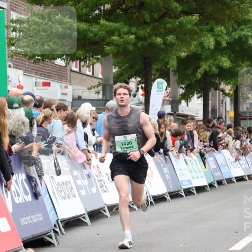 21.09.2025 - PSD Bank Halbmarathon Strokosch-Dieckow http://msf.ph/oto/8940703 21.09.2025 11:36:56 Ziel 1420, 1646, 2030, 2398 meine-sportfotos.de
