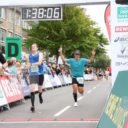 21.09.2025 - PSD Bank Halbmarathon Strokosch-Dieckow http://msf.ph/oto/8940755 21.09.2025 11:37:29 Ziel 1185, 1998, 2032, 2095, 2120 meine-sportfotos.de