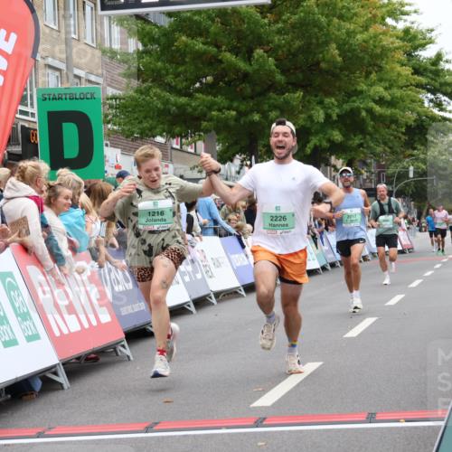 21.09.2025 - PSD Bank Halbmarathon Strokosch-Dieckow http://msf.ph/oto/8940771 21.09.2025 11:37:40 Ziel 1216, 2017, 2132, 2226 meine-sportfotos.de